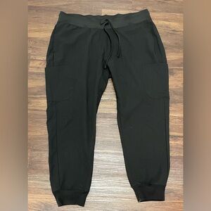 Mandala Black Jogger Scrub Pants Size Petite Large